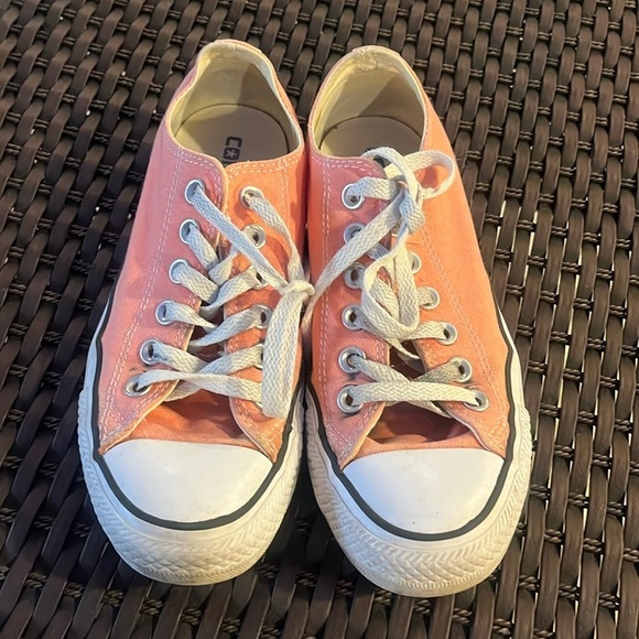 * Converse All Star Peach Unisex Low Top Casual Women’s size 6.5 Sneakers - Picture 1 of 12